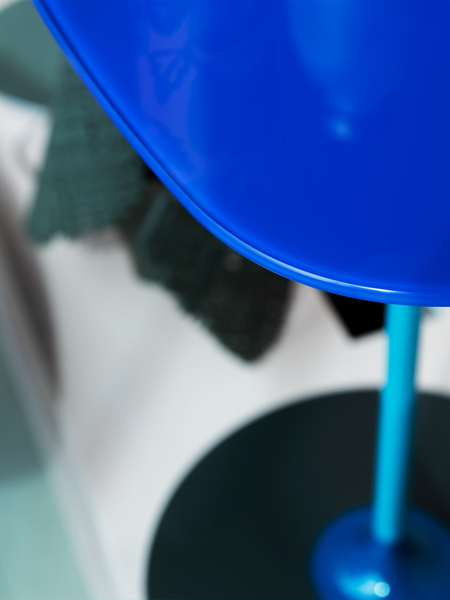 148 Outlet Tavolino Kartell Thierry Blu 20240325 GP 46A9972 Lr